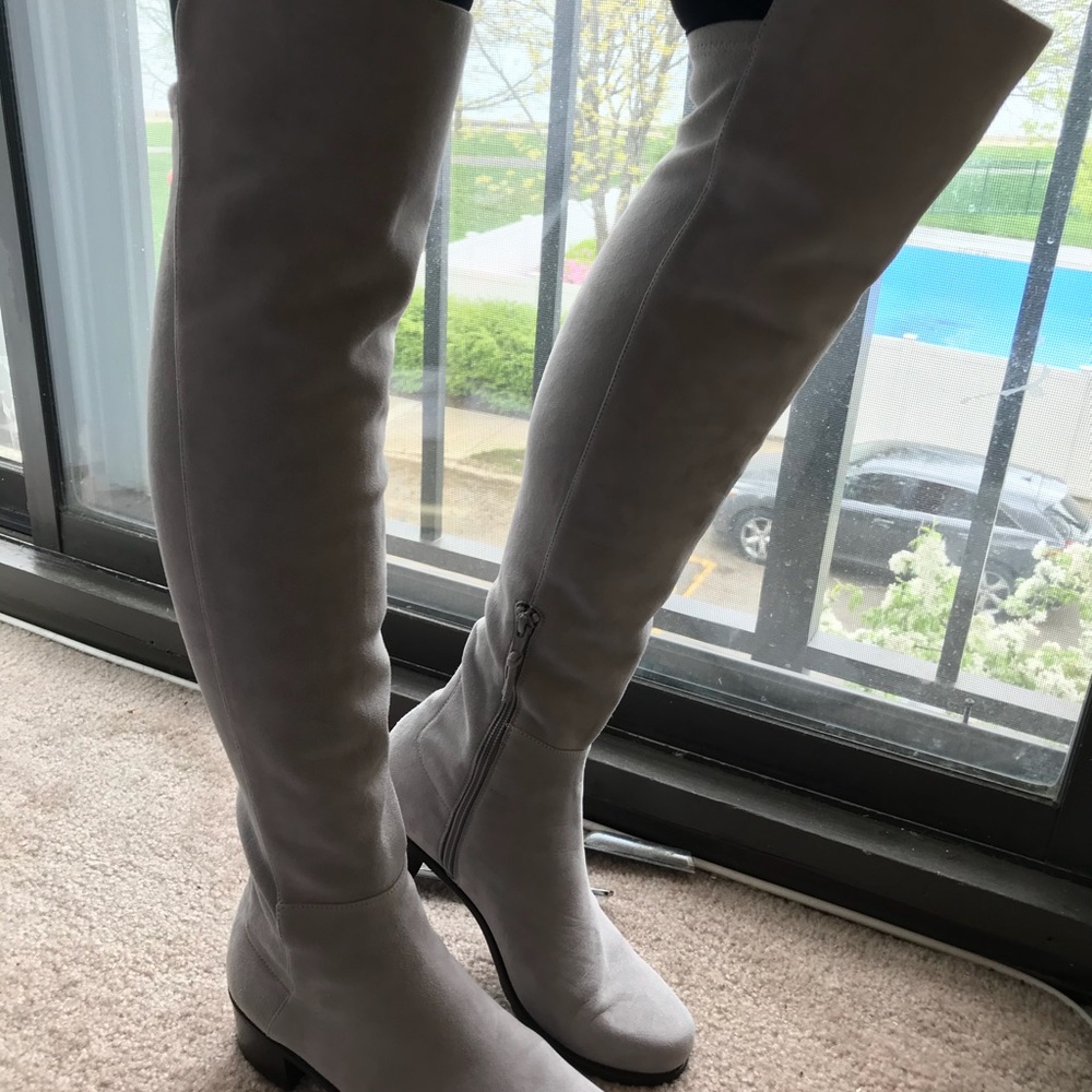 Stuart Weitzman All Serve